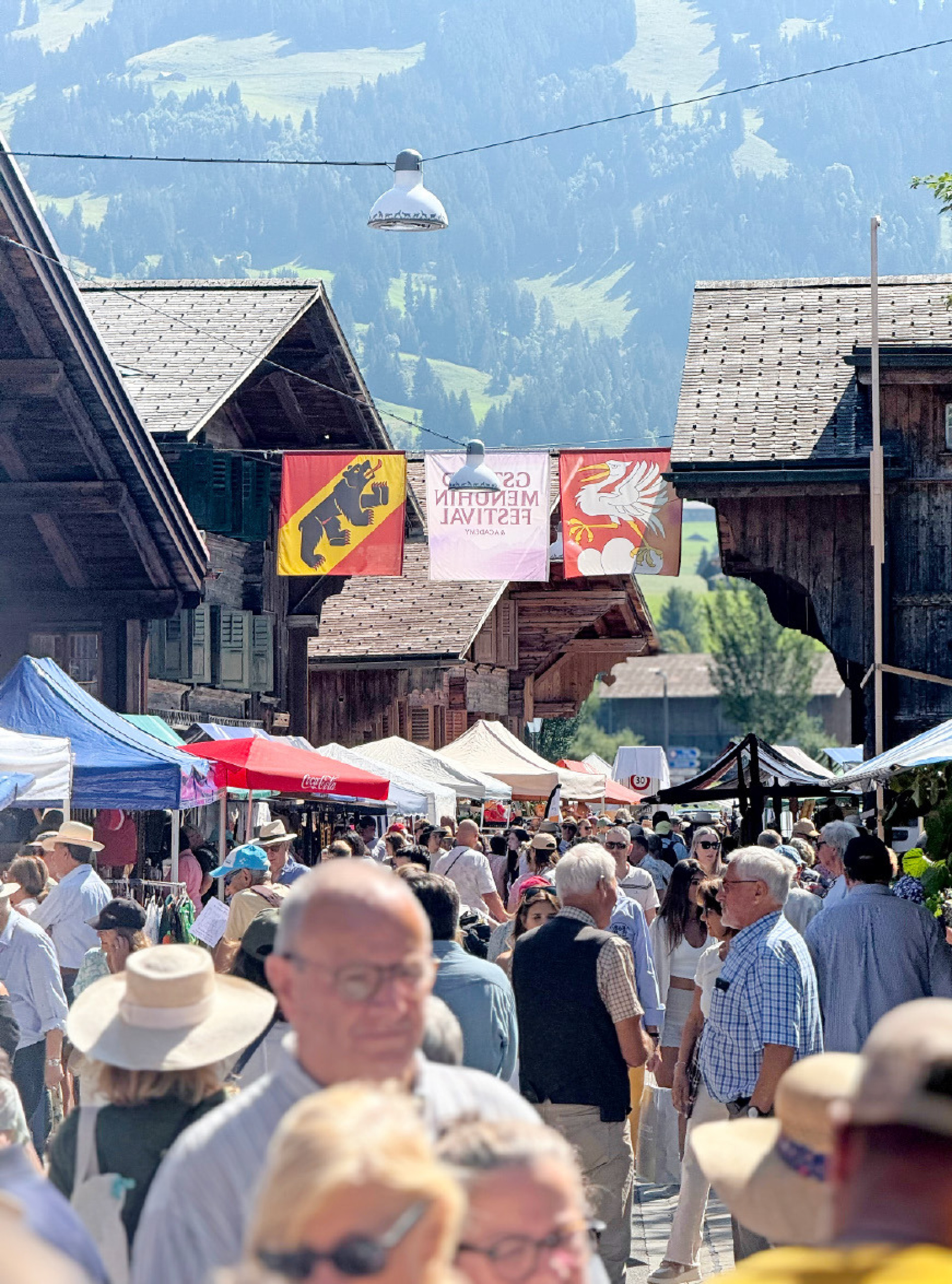 Saaner Brocante: Rekordbeteiligung bei bestem Sommerwetter