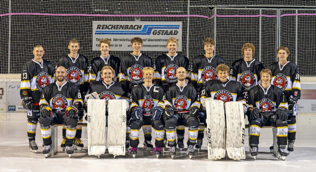 Die 1. Mannschaft des HC Gstaad-Saanenland trägt morgen, Samstag, auf der Gstaader Eisbahn ihr erstes Heimspiel der neuen Saison aus. Die 1. Mannschaft des HC Gstaad-Saanenland trägt morgen, Samstag, auf der Gstaader Eisbahn ihr erstes Heimspiel der neuen Saison aus.