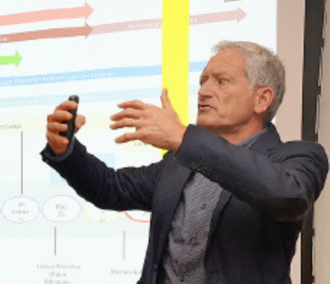 Professor Urs Wagenseil. Professor Urs Wagenseil.