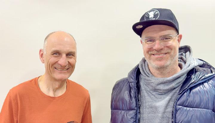 Philippe Marmet(links) und MichaelGehret kandidieren für die GLP Oberland bei den Grossratswahlen.   FOTO: MICHEL HEDIGER