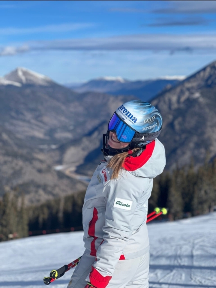 Sue Piller beim Weltcup-Debüt in  Copper Mountain Ende November, wo sie den zweiten Lauf um zwei Hundertstel verpasste. Umso motivierter startete sie in Mont Tremblant – mit Erfolg!  (Foto: zVg)