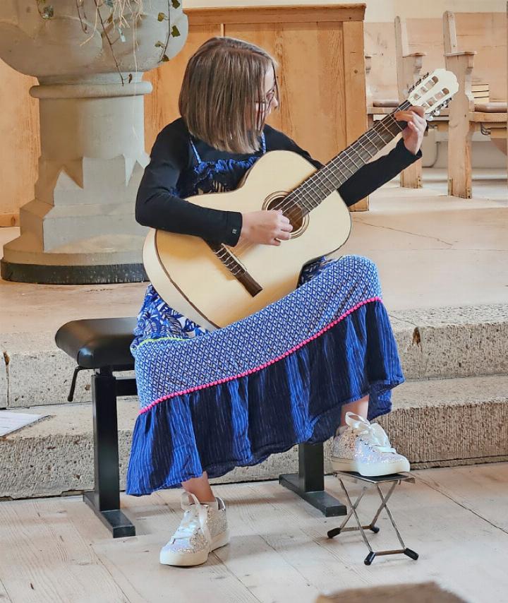 Egal welches Instrument oder Gesang: Der Auftritt bei den Schülerkonzerten ist eine wertvolle Herausforderung und zugleich der Lohn für das im Unterricht Gelernte und Geübte. FOTO: MSSO/VÉRONIQUE GYGER