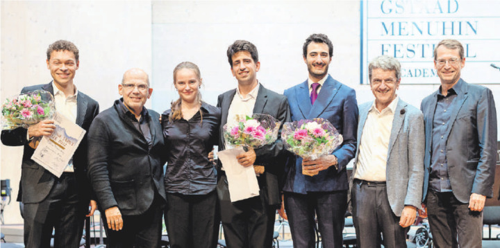 V.l. Kyrian Friedenberg, Jaap van Zweden, Izabelé Jankauskaité, Daniel Huertas, Samy Rachid, Johannes Schlaefli und Christoph Müller. FOTOS: GCA PRESS BY THERESA PEWAL