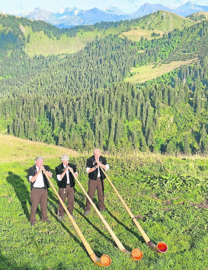 Das Alphorn-Trio «Clou». FOTOS: ZVG