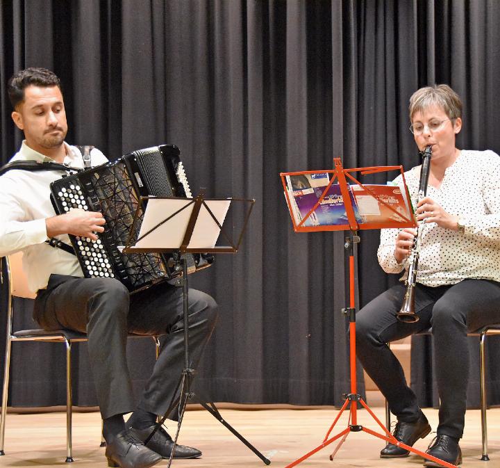 Sie sorgten für die musikalische Umrahmung: Gyorgi Spasov und Rita Walker. FOTOS: ANITA MOSER