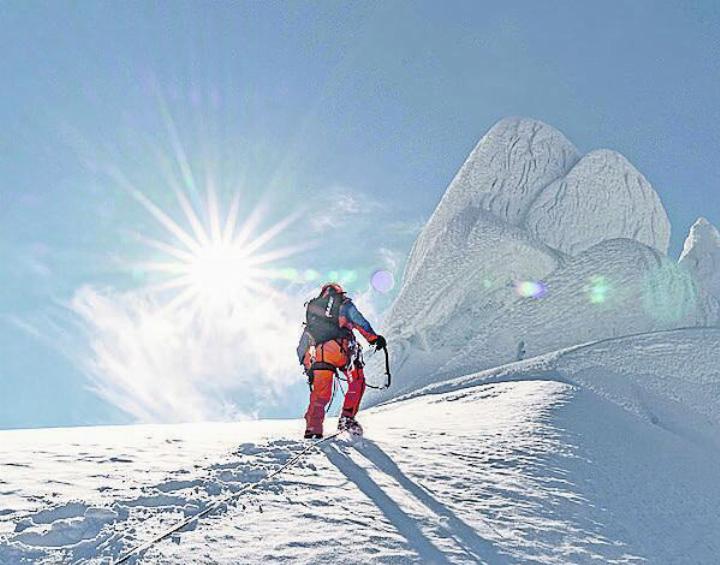 Stephan Siegrist wird von spannenden bergsteigerischen Herausforderungen erzählen. FOTO: ZVG