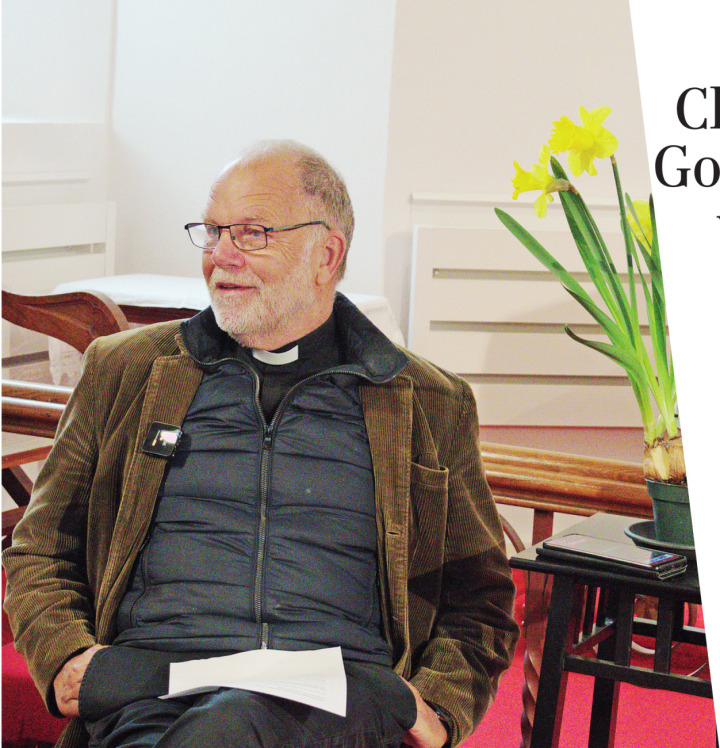 Reverend Paul Cowley im Gespräch.   FOTOS: ZVG