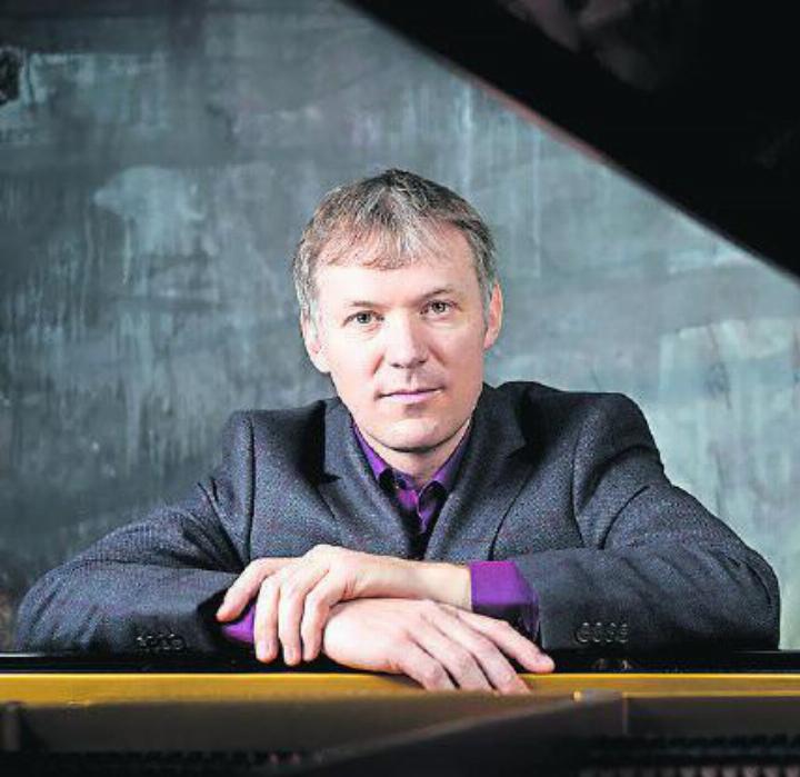 Reto Reichenbach, Klavier …