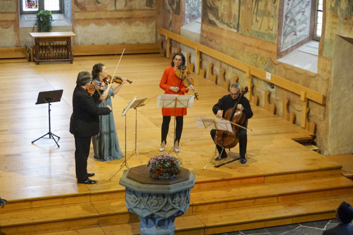 Ehemalige IMMA-Studenten bei einem Konzert in der Kirche Saanen im April dieses Jahres. FOTO: CETIN KÖKSAL