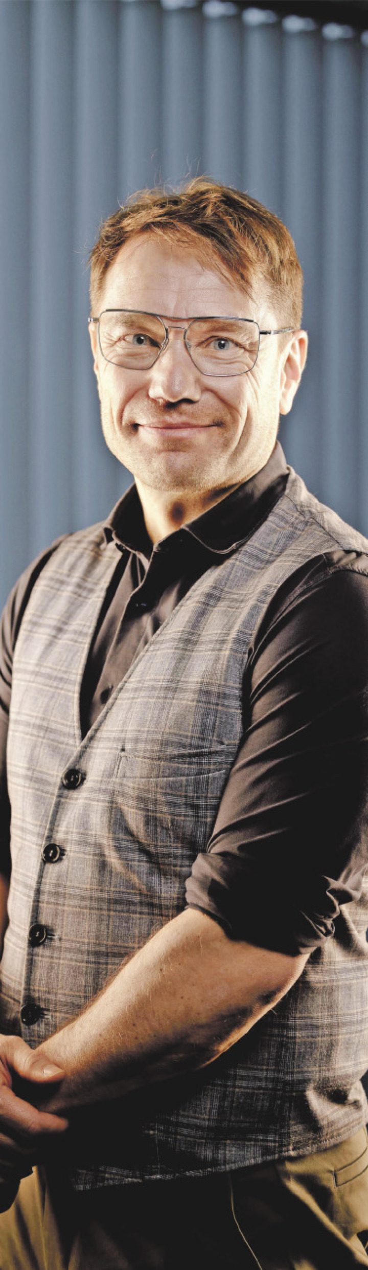 Lukas Golder analysiert seit 2017 als Nachfolger von Claude Longchamp für SRF die nationalen Abstimmungen.   FOTO: NIK EGGER