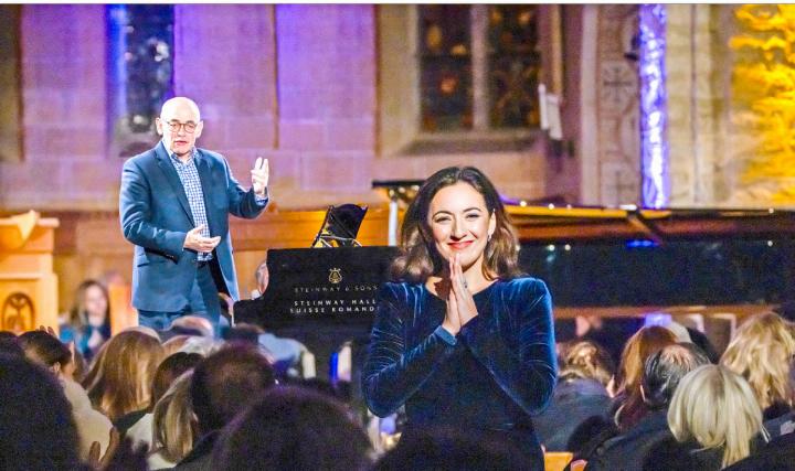 Die italienische Sopranistin Rosa Feola und der britische Pianist Iain Burnside verzauberten das Publikum am Eröffnungskonzert. FOTO: PATRICIA DIETZI/GSTAAD NEW YEAR MUSIC FESTIVAL