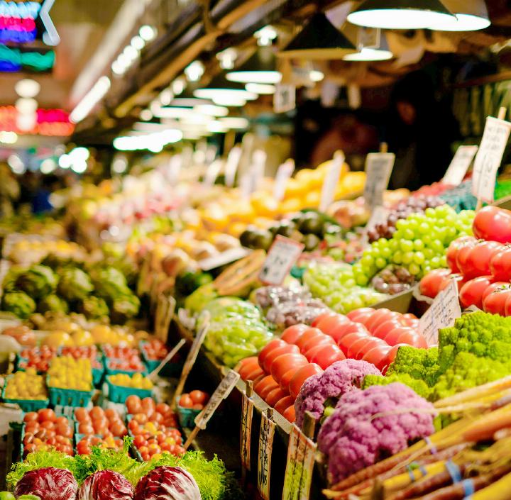 Was machen Grossverteiler gegen die grossen Lebensmittelverluste? FOTO: UNSPLASH