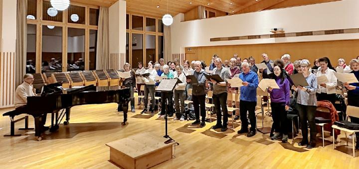 Proben des Projektchors.    FOTO: MUSIKSCHULE SAANENLAND-OBERSIMMENTAL