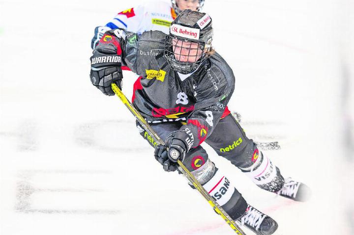 Jan Kneubühler aus Gstaad ist für die Länderspiele in Tschechien bei der U16-Nationalmannschaft aufgeboten worden. FOTOS: BMSPORTPHOTOGRAPHY BRIGITTE MÜNGER
