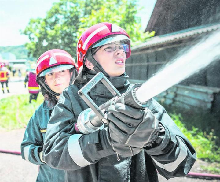 Werde Teil der Jugendfeuerwehr Obersimmental-Saanenland. FOTO: ZVG