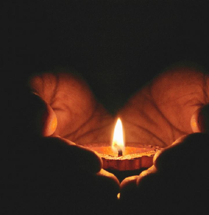 Am 9. Januar gedenkt die Schweiz den Opfern von Crans-Montana. SYMBOLBILD: PEXELS