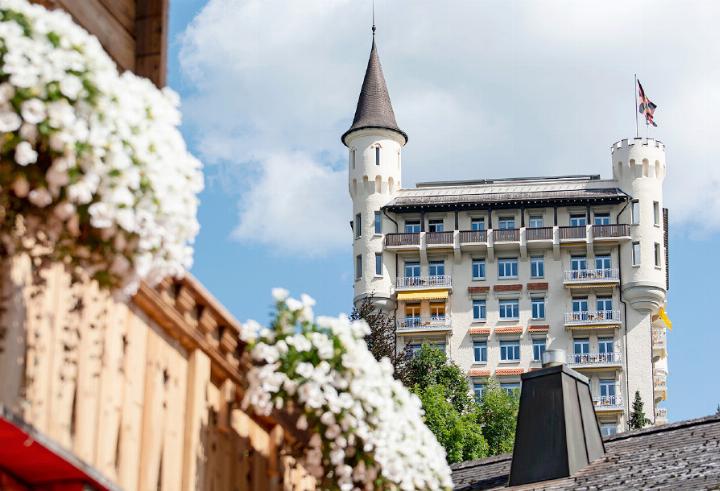 Bereits zum dritten Mal in Folge erreichte das Gstaad Palace im «Bilanz»-Rating den ersten Platz unter den besten 50 Ferienhotels der Schweiz. FOTO: GSTAAD PALACE
