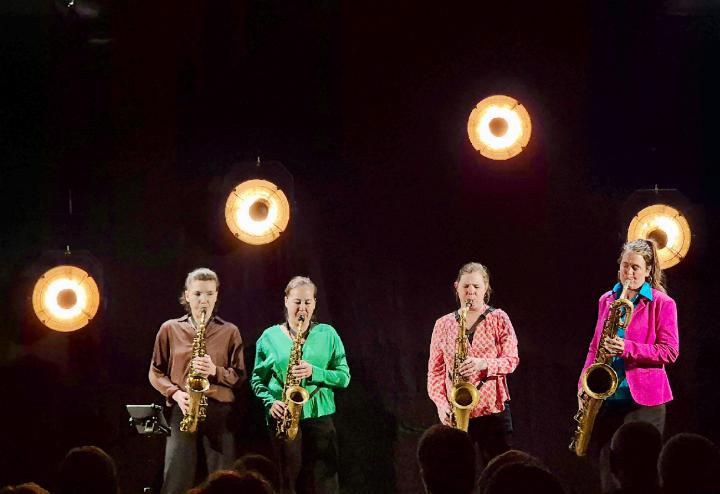 Die vier Saxofonistinnen von «Lily Horn is Born» wussten zu begeistern. FOTO: MARKUS BACHMANN