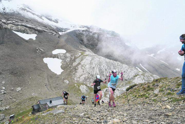 Fitness, Durchhaltevermögen und eisernen Willen brauchte es, um den Glacier 3000 Run zu bezwingen. FOTO: GLACIER 3000