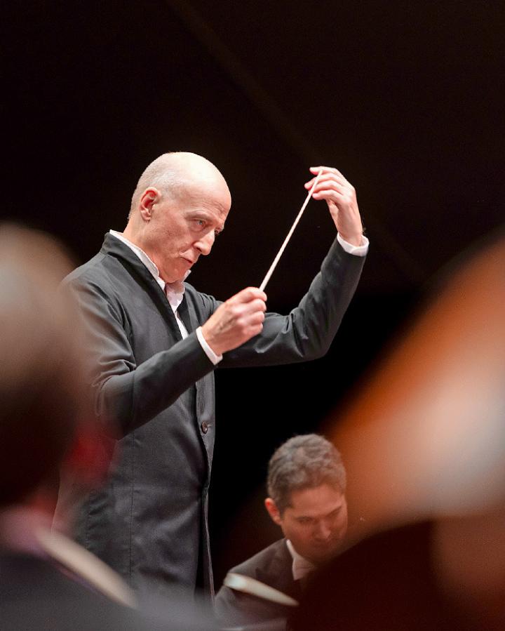 Sol Gabetta und das Tonhalle-Orchester Zürich unter Paavo Järvi boten bei der Musik von Schostakowitsch eine Fülle an Ausdrucksschattierungen.