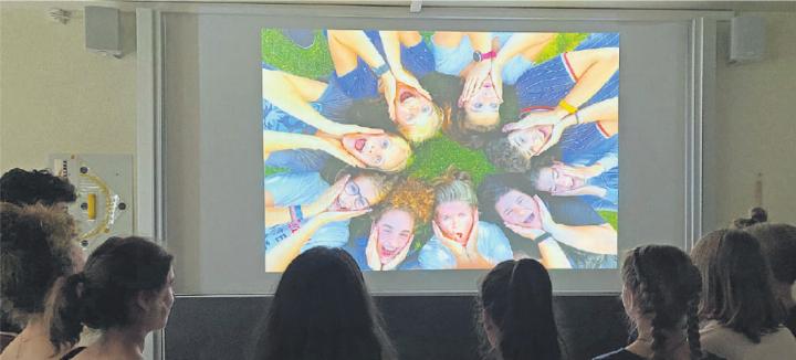 Die Auseinandersetzung der Schülerinnen und Schüler mit dem Werk auf ihre eigene Weise. FOTOS: ZVG