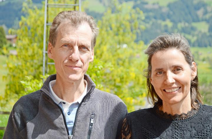 Die tragenden Säulen des Alters- und Pflegeheims Pfyffenegg: das Leiterehepaar Erika und Edwin von Siebenthal. FOTOS: TONI SIEGRIST