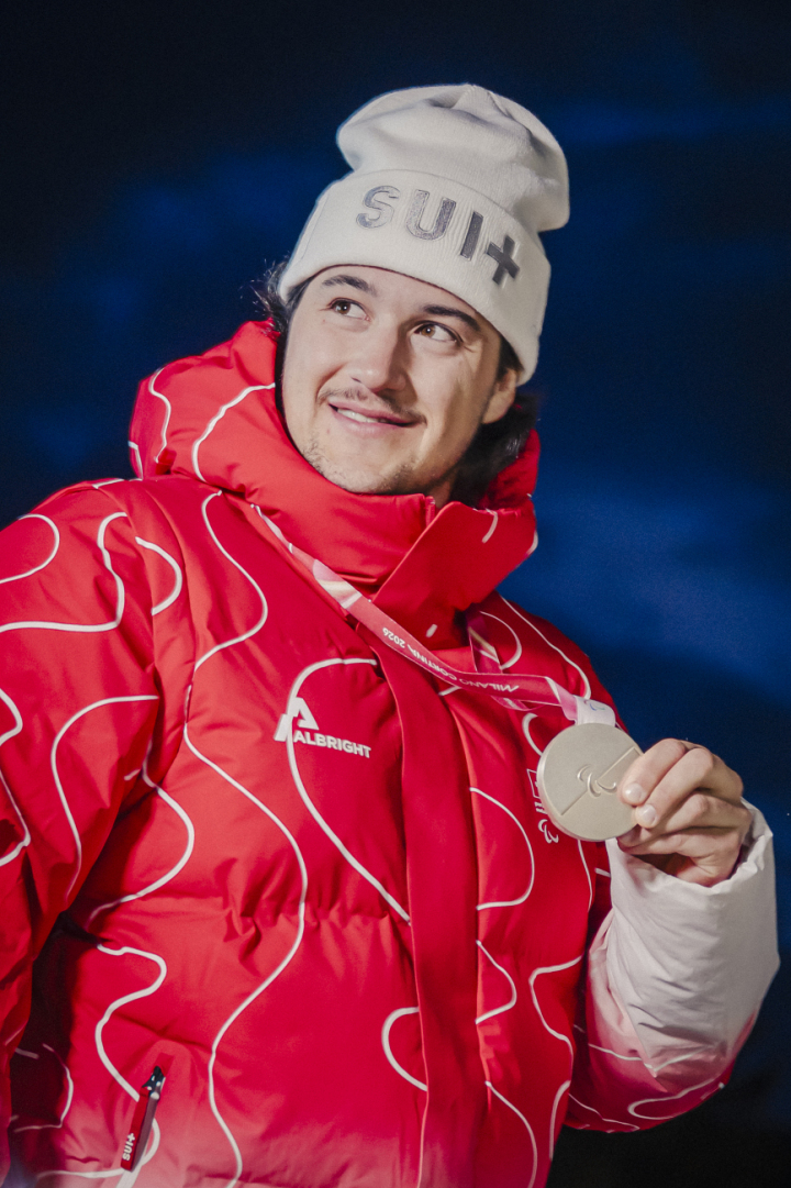 Fabrice von Grünigen gewann im Banked Slalom Silber. Foto: Swiss Paralympic/Gabriel Monnet