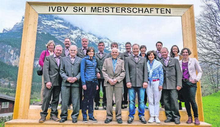 Delegation Bergführerverein Gstaad-Lenk. Es fehlen Ruth und Daniel Oehrli. FOTOS: OK GRINDELWALD