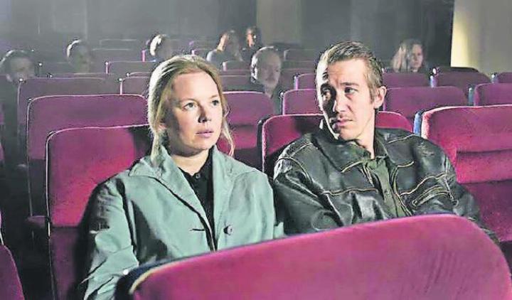 Das Filmpodium Saanenland zeigt den finnischen Film «Fallen Leaves» am kommenden Montag im Kino Gstaad. FOTO: ZVG