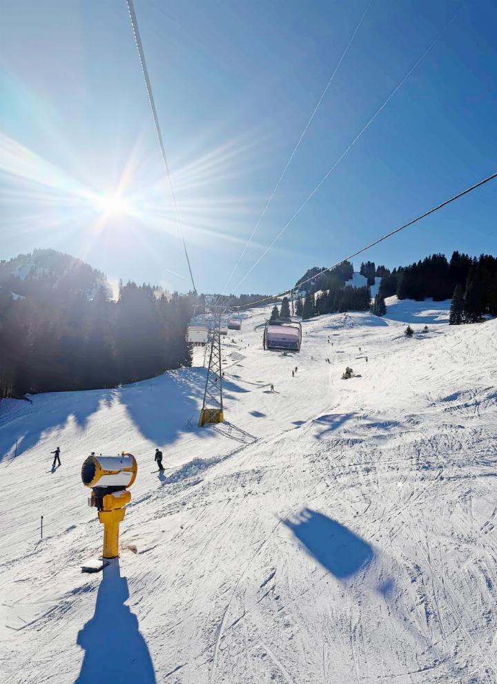 Die Bergbahnen Destination Gstaad AG profitierte von sonnigen Tagen über die Festtage.
FOTO: GERY MOOSMANN