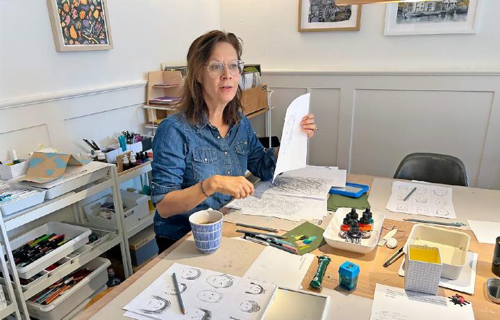 Der «Kreativkopf», Initiatorin und Leitende des Workshops,Theres Rütschi Reichenbach.