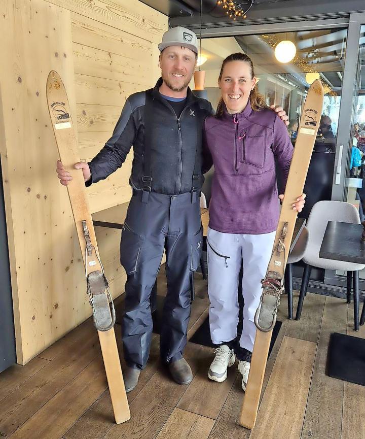 Die Clubmeister Simone Oehrli und Flavio Hauswirth.