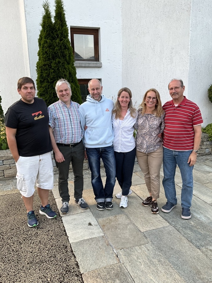 Der Kirchengemeinderat: v.l. Zacharias Borer, Präsident Felix Neff, Guido Fässler, Petra Müller, Michèle Kuhnen und Toni Siegrist; Olivia Bour liess sich entschuldigen. Foto: Hansueli Gammeter