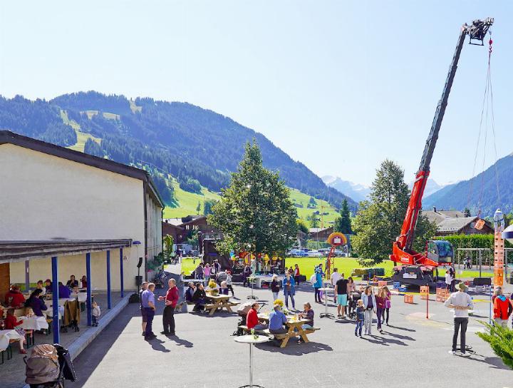 Am Sonntag, 13. Oktober findet auf dem Rütti-Schulhaus-Areal das Herbstfest statt. FOTO: ZVG