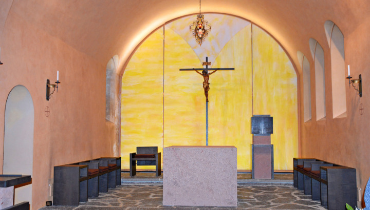 Ein leerer Chor in der Kirche St. Josef als Symbol für eine Pfarrei ohne Gemeindeleitung. FOTOS: TONI SIEGRIST