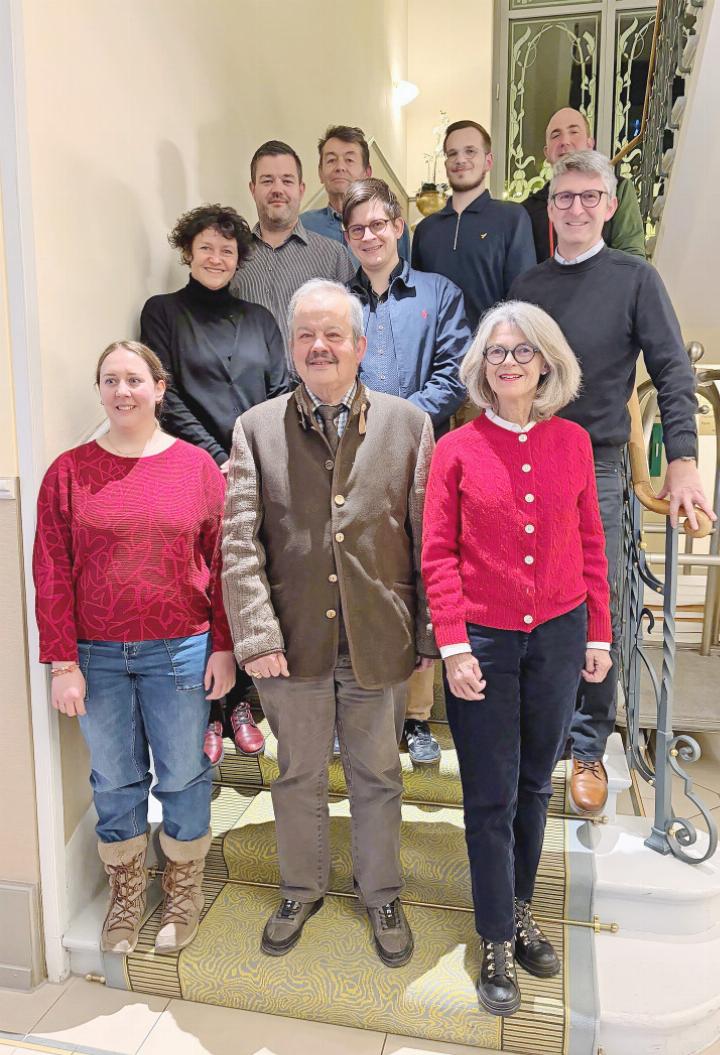 Vorne v.l. Patricia Stähli, René Maeder (bisher), Marianne Schlapbach; Mitte v.l. Sonja Kurth, Patric Maeder, Lukas Eichenberger; hinten v.l. Patric Jost, Martin Gertsch, Gregor Lüthi, David Zürcher. Nicht auf dem Foto: Therese Wirz, Patricia Iseli. FOTO: ZVG