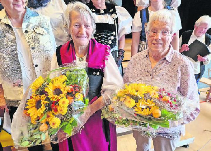 Die geehrten Sängerinnen Elsa Matti und Ruth Reichenbach.