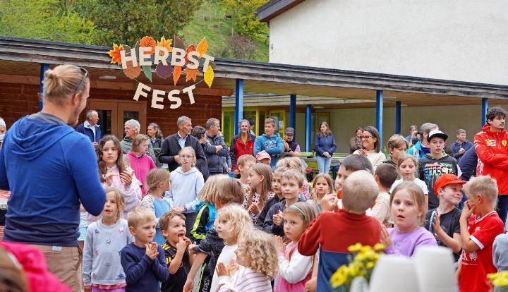 Die Spannung steigt kurz vor derRangverkündigung– denn die Preise durften sich sehen lassen!
FOTOS: ZVG