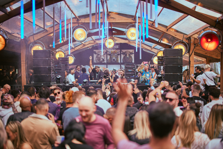 Während zwei Tagen wurde auf dem Eggli getanzt: Das international bekannte Caprices Festival wurde erstmalig in Gstaad durchgeführt. (Foto: zvg)