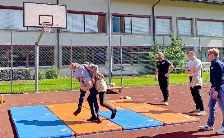 Schwingen – wer kann die Tipps am schnellsten umsetzen? FOTOS: ZVG