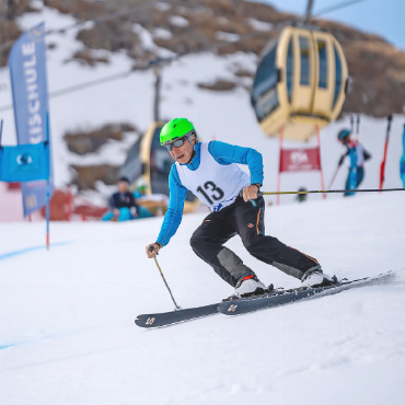 Schatzsuche oder Skirennen? - Armin Oehrli in Action