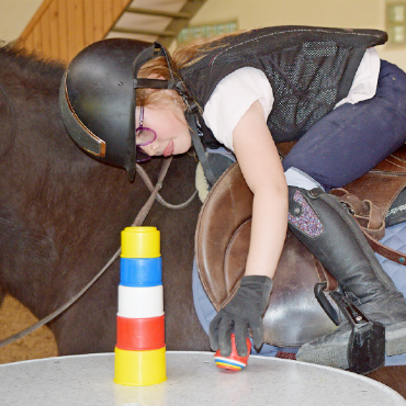 Mit Köpfchen und Gefühl im Sattel: Gymkhana sorgt für Spannung und Lacher