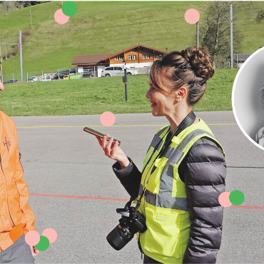 Tag des Lokaljournalismus 2026: Wir stellen die Fragen – diesmal uns selbst - Im April 2024 landete ein elektrisch betriebenes Flugzeug auf dem Gstaad Airport. Sonja Wolf traf den Testpiloten Markus Scherdel zum Interview. FOTO: ARCHIV/AVS