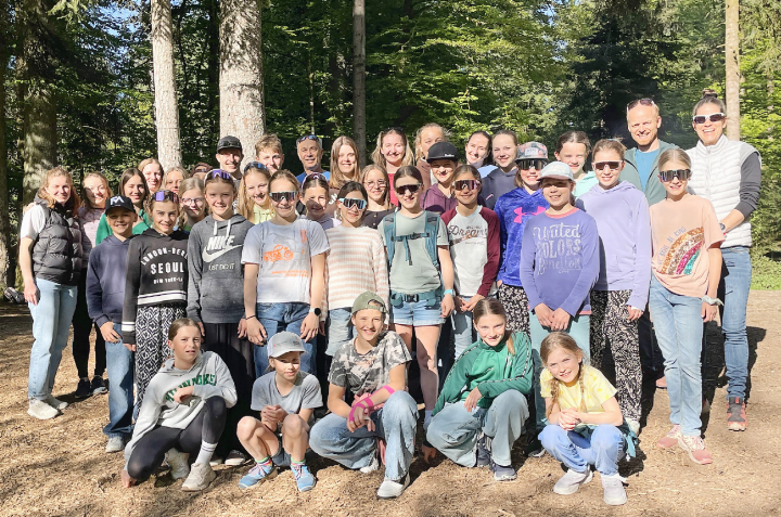 Gruppenfoto des Getu-Lagers 2026.    FOTOS: TV ZWEISIMMEN UND TV SAANEN-GSTAAD