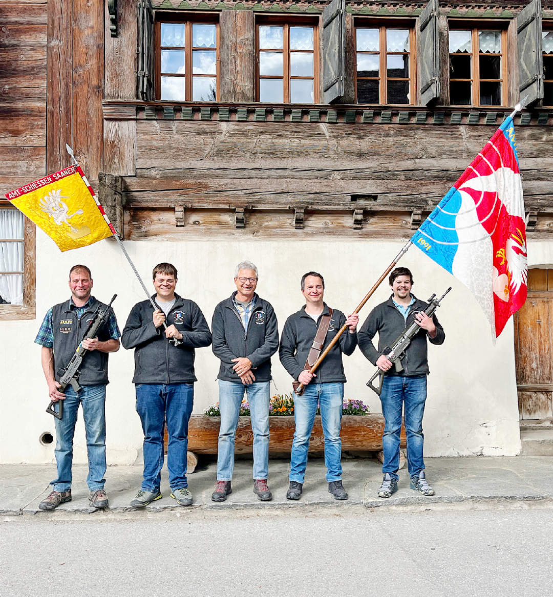 Die Gruppensieger: v.l. Heinz Würsten, Simon Mösching, Thomas Annen, Toni Oehrli und Urs Oehrli. Die Gruppensieger: v.l. Heinz Würsten, Simon Mösching, Thomas Annen, Toni Oehrli und Urs Oehrli.