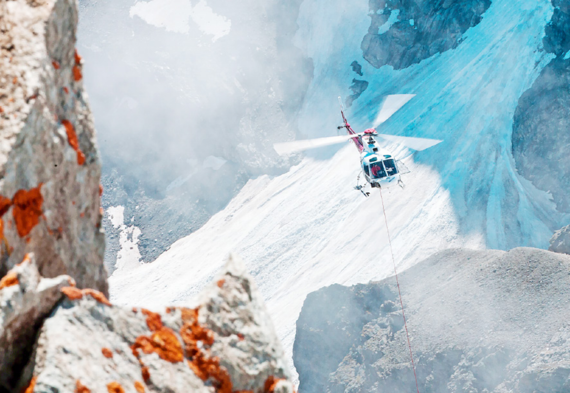 Air-Glaciers steigert Umsatz im Jubiläumsjahr - Das Bild wird blockiert. – Möglicherweise durch einen aktiven Adblocker.