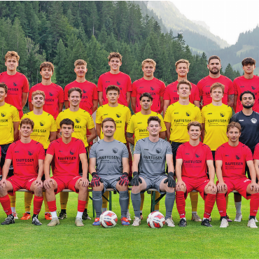 Zwei Vereine, ein Team, ein Traum: der Aufstieg in die 3. Liga - Teamgeist, Disziplin und grosse Aufstiegshoffnungen: Team Simme/Saane steht kurz vor dem möglichen Sprung in die 3. Liga.    FOTO: MARCO MINNIG