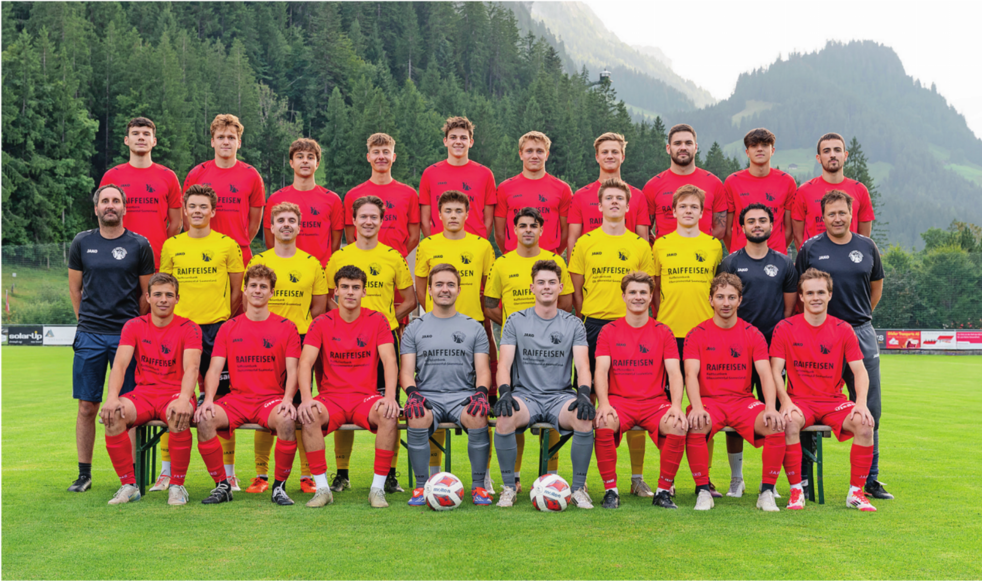 Zwei Vereine, ein Team, ein Traum: der Aufstieg in die 3. Liga - Das Bild wird blockiert. – Möglicherweise durch einen aktiven Adblocker.