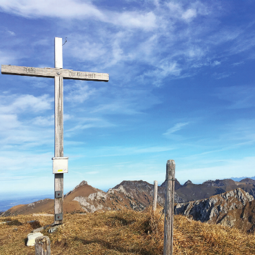 Zwischen Arbeit und Musse – Gottes Spuren im Sommer entdecken - Auf der Scheibe bei Oberwil im Sommer.    FOTO: DENISE ZELLER