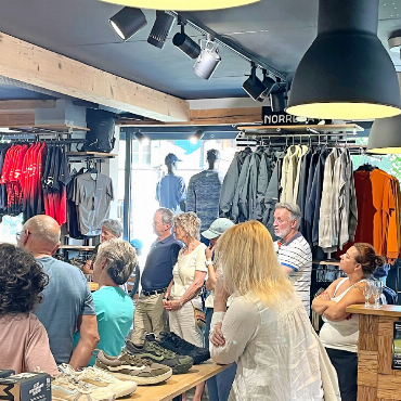 Thömus Bike Talk: Sue Piller gibt Einblick in ihren Trainingsalltag - Die Zahl der Besuchenden blieb überschaubar – doch zeigten sie sich durchwegs sehr interessiert.